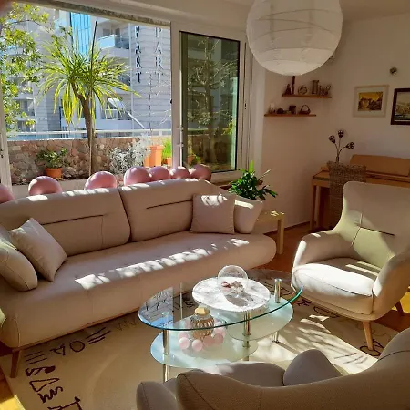 Marina Centar דירה